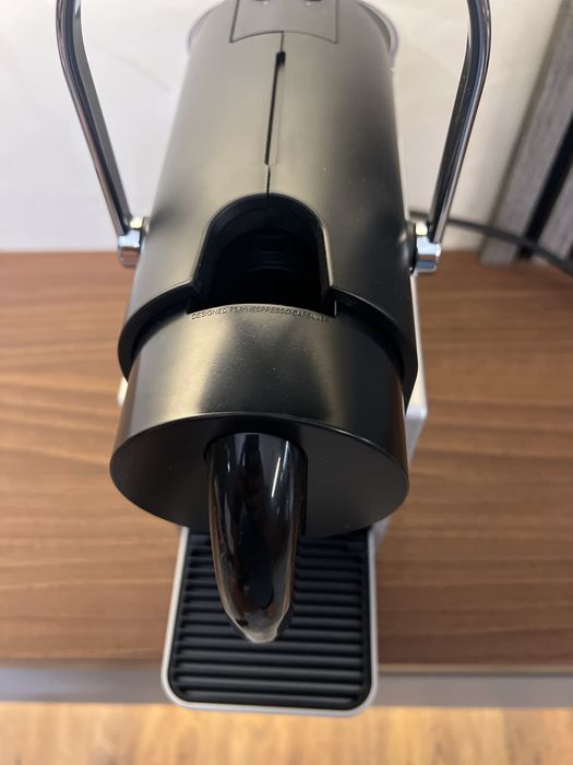 Nespresso - Pixie, C62-EUTINE-S, 19 bar, 0.7 l, Titan