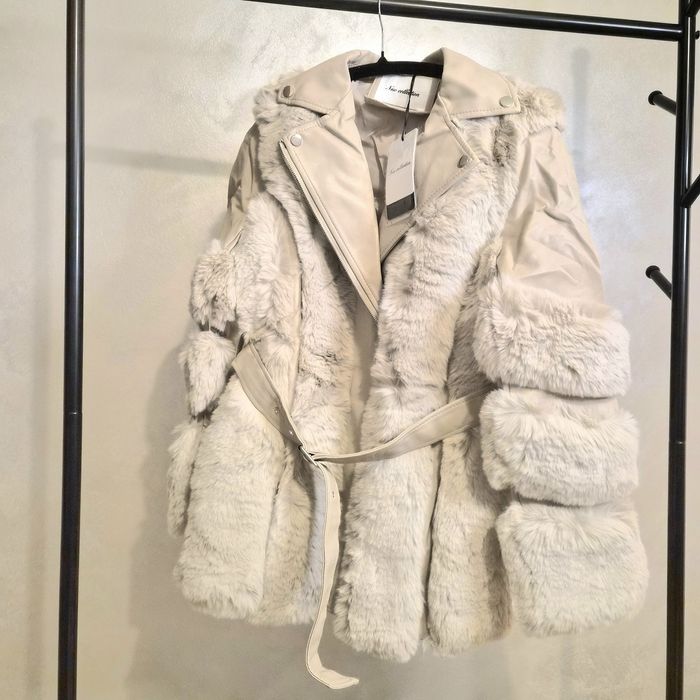 Дамско яке с пух zara