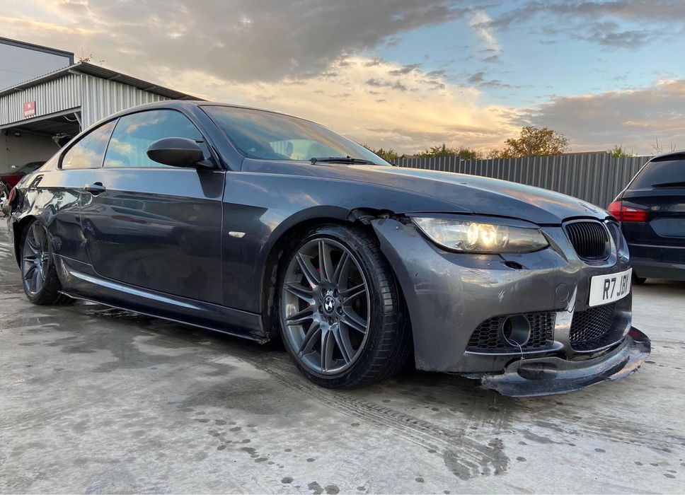 Dezmembrez BMW 335d M3 E92 Bi-turbo 286cp,M Pack,Hi-Fi volan padele