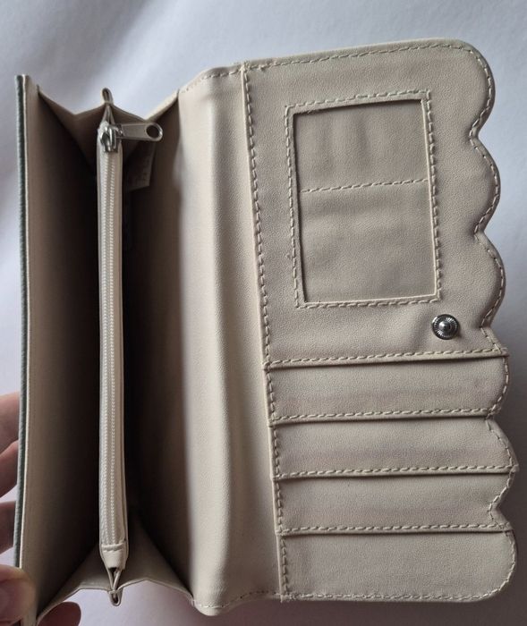 Portofel Liliana Avon