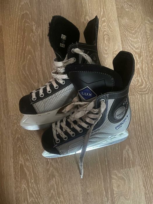 Коньки, почти не использованные