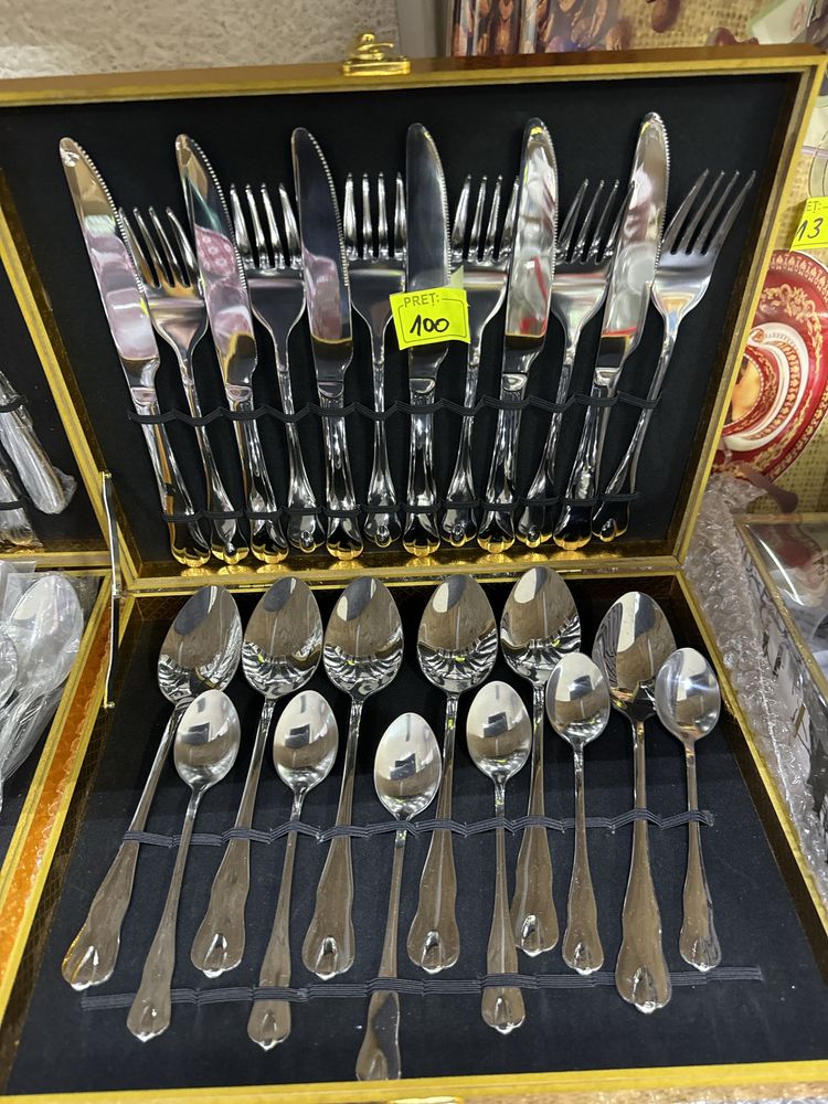 Set de tacamuri de inox si alte lucruri de casa