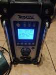 Makita Dmr 107 radio
