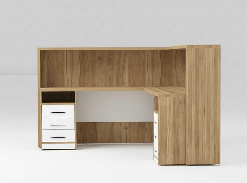 Ресепшн готовый распродажа  витрины