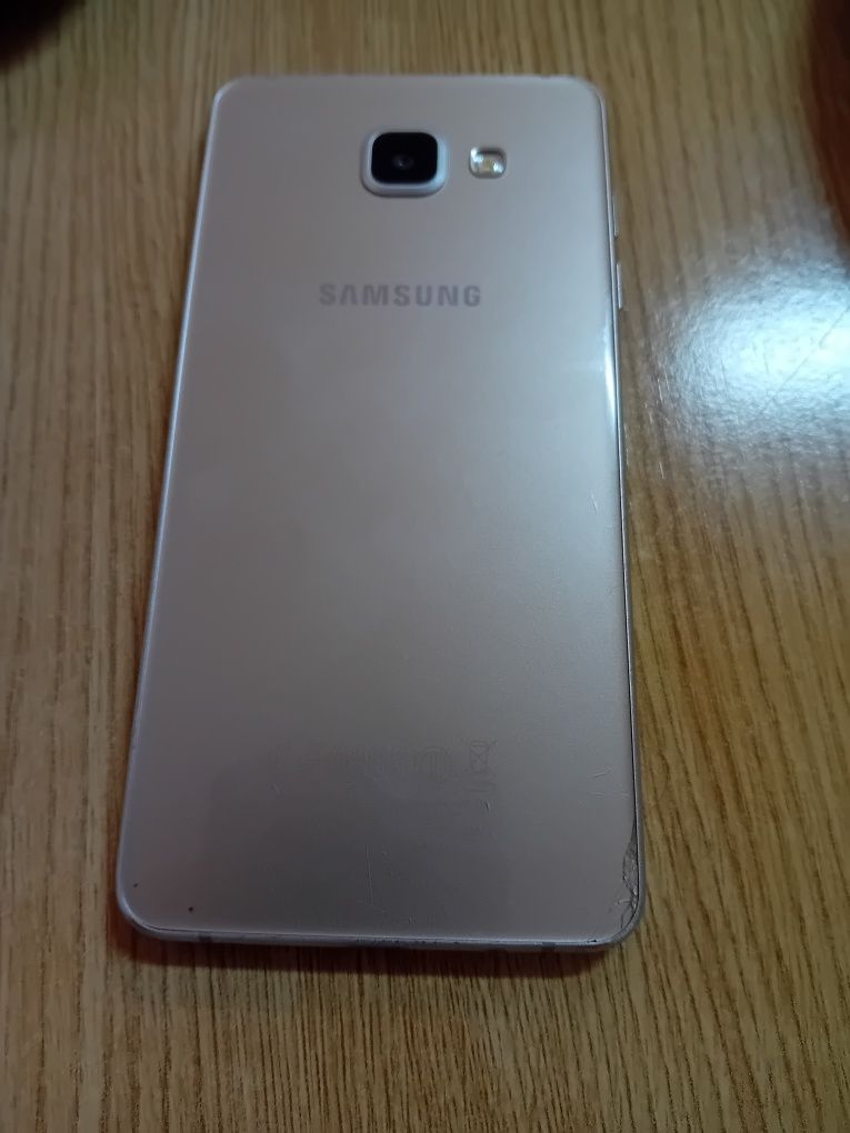 Samsung Galaxy A5. Pret 200 lei fix