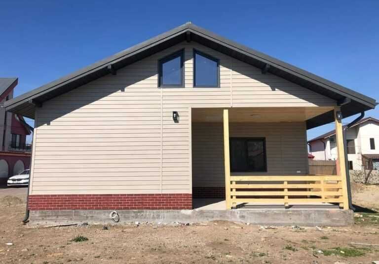 Casa, garaje auto pe structura metalica si panou sandwich termoizolant
