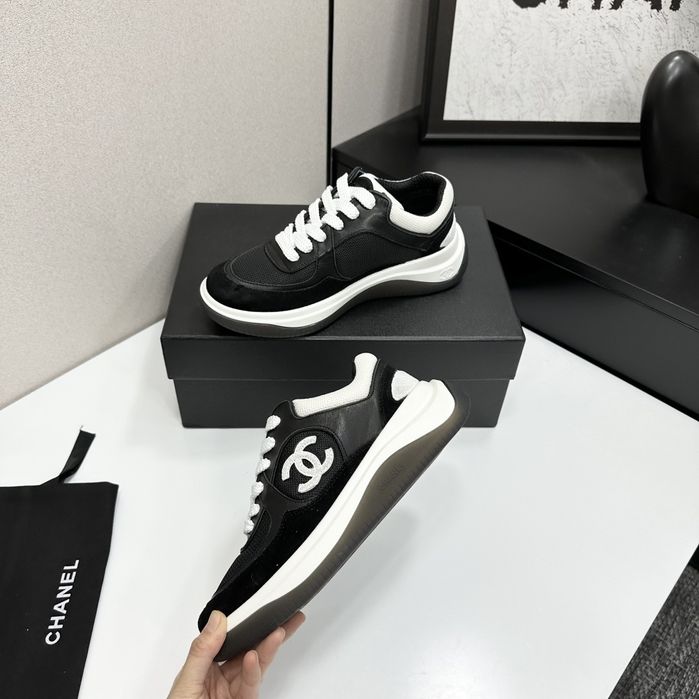 Adidasi Chanel, tip Premium