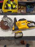 Акумулаторен фугорез Девалт 54V Flex volt DeWALT DCS690 + 9 Ah