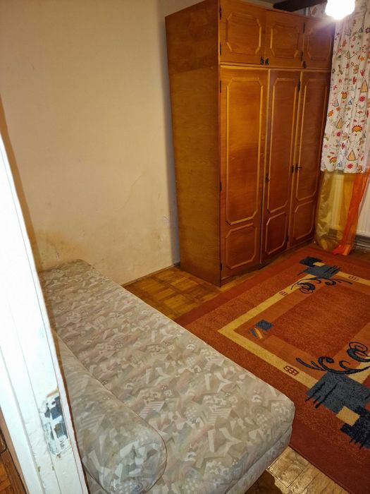 Caut colega apartament  - Zona Soarelui 100m ,  Scoala 30 /Parc