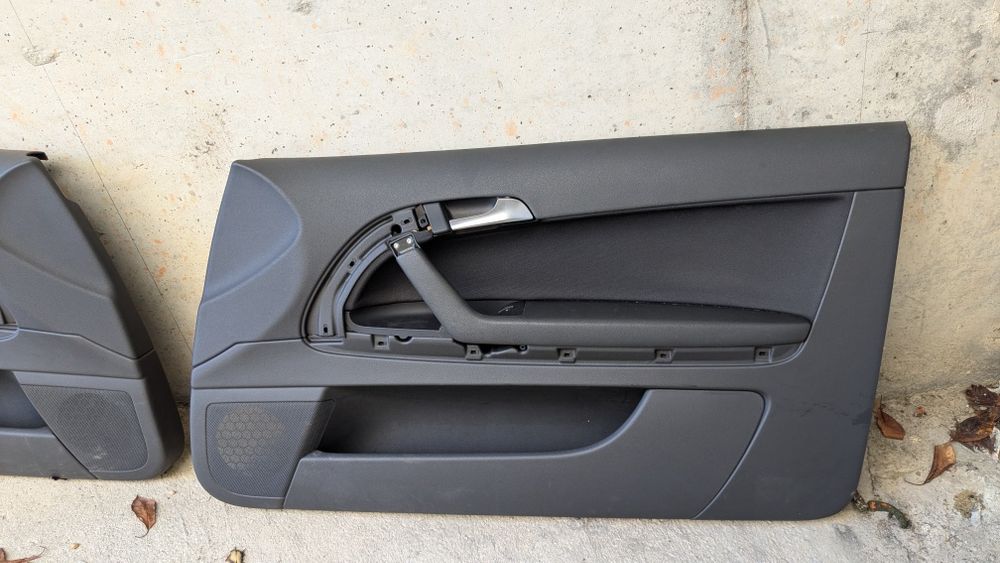 Кори за врати за двуврато Audi A3 8P