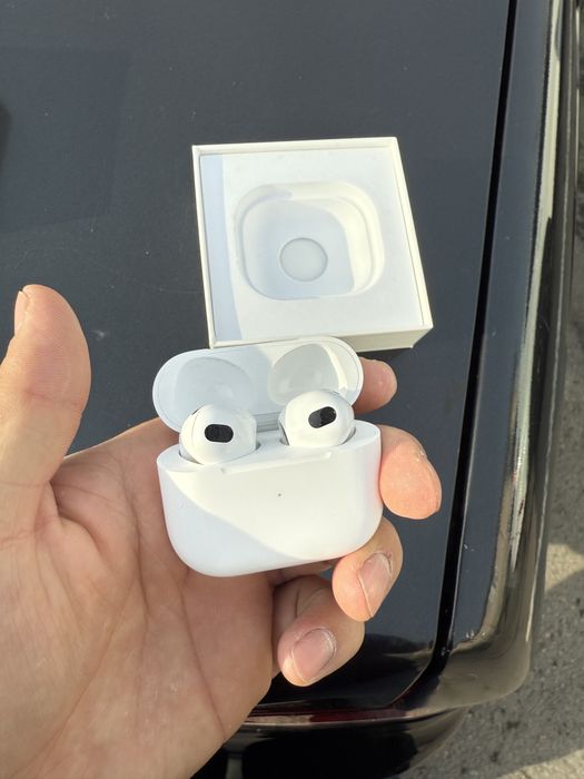 Эйрподс оригинал