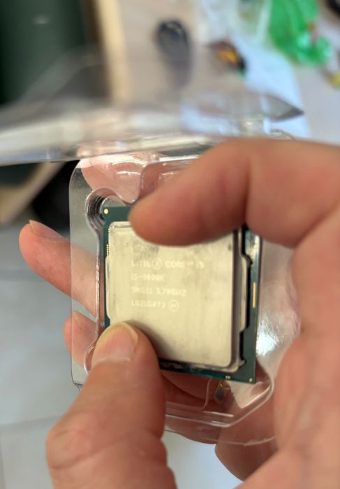 Проццессор cor i5 9600k