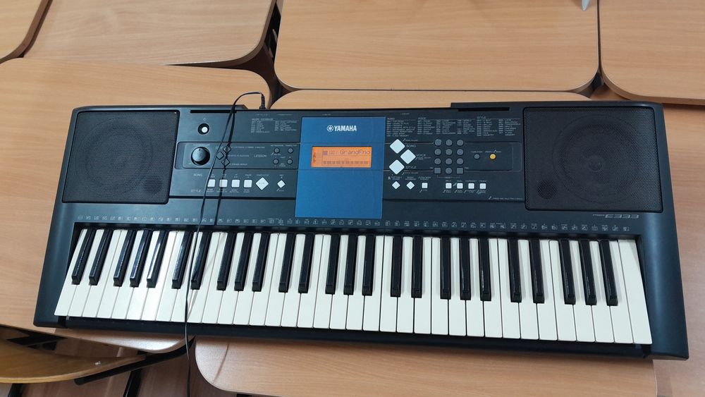Orga Yamaha PSR E 333
