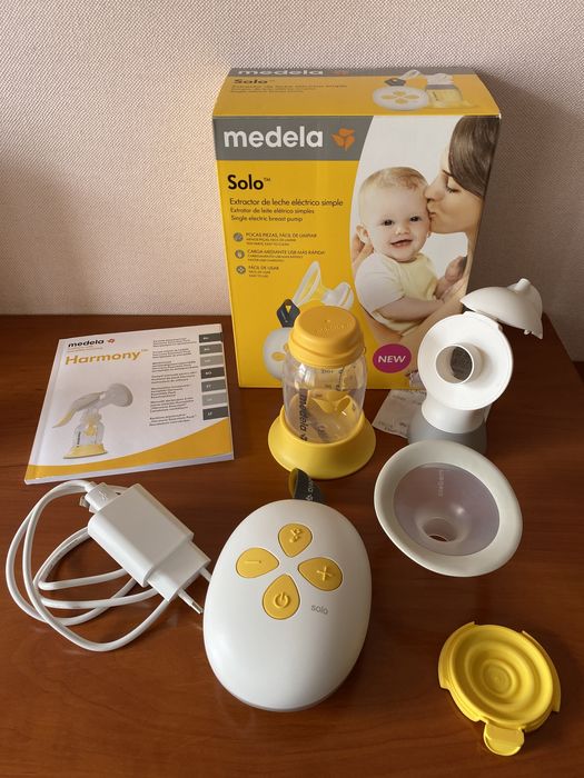Пълен комплект за кърмене Medela Solo & Harmony + аксесоари и подаръци