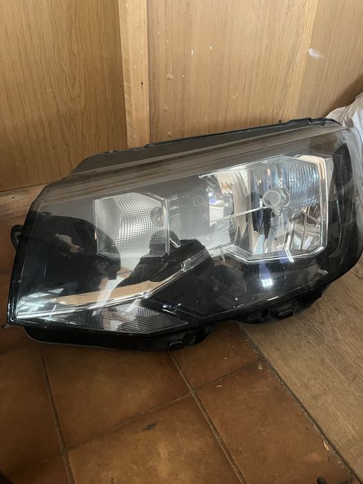 Ляв фар за Volkswagen Transporter T6