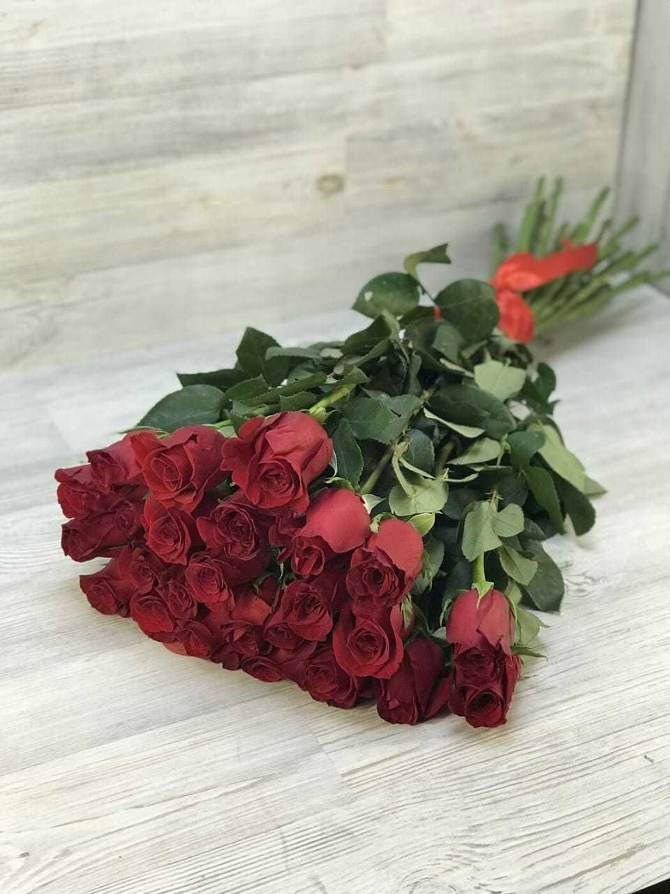 Красивые тюльпаны ,розы в разных рассветках,доставка на дом и в офис