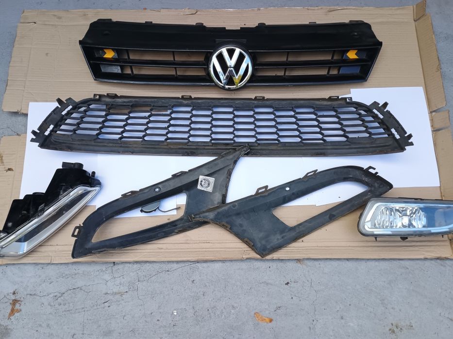 Grila fata sus și jos Polo 6R