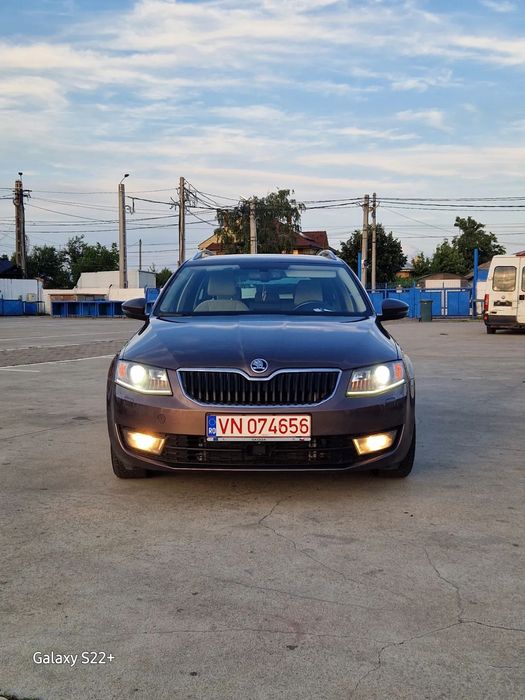 Skoda Octavia Business/Dsg/Bi-Xenon/Distronic/Led/Cameră/Keyless