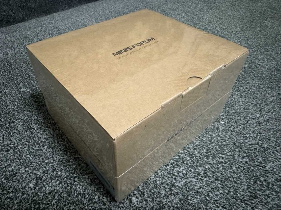 MiniPC / Minisforum UM880 Plus / AMD Ryzen 7 / 32+1 Tb / Sigilat