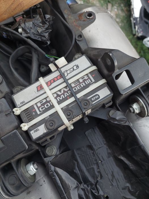 Vand Piese Yamaha YZF R1     2006