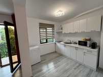 Închiriez apartament 2 camere , zona Piața  Abator ,localitatea Consta