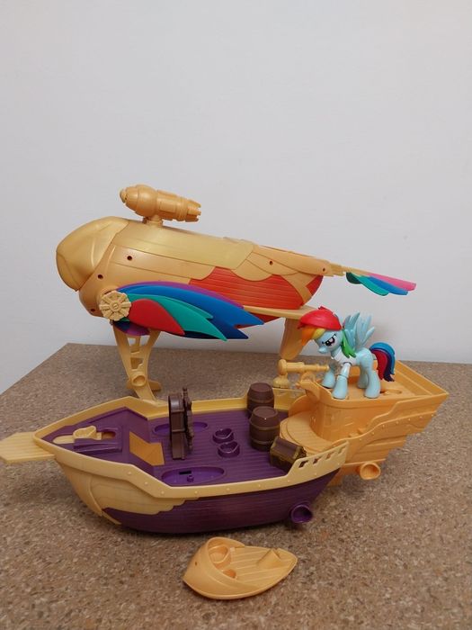 Corabie My Little Pony cu accesorii
