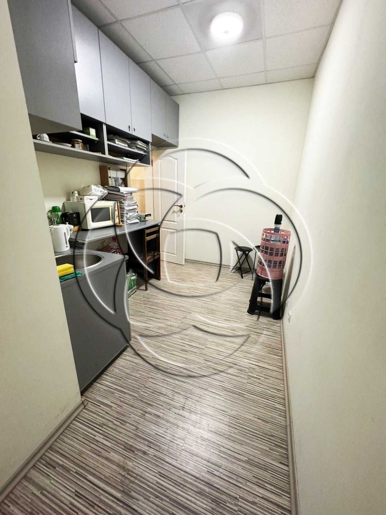 Продава се Офис в София, Надежда 3 - 76 кв.м за 1579 €/кв.м - Снимка #10