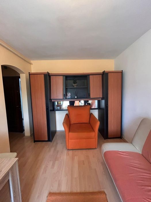 Garsoniera de inchiriat