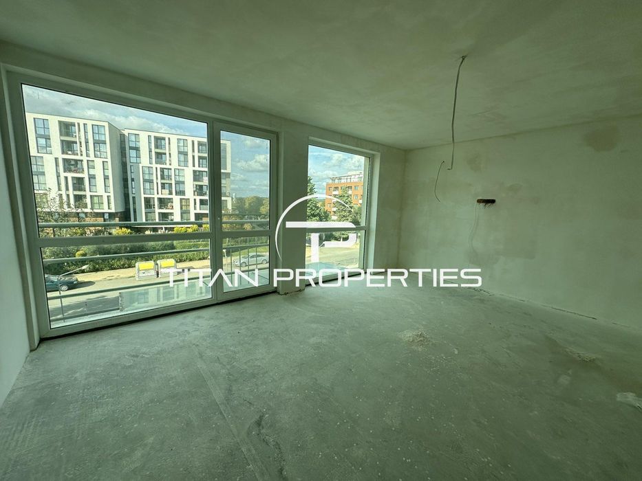 Тристаен апартамент в кв. Сарафово