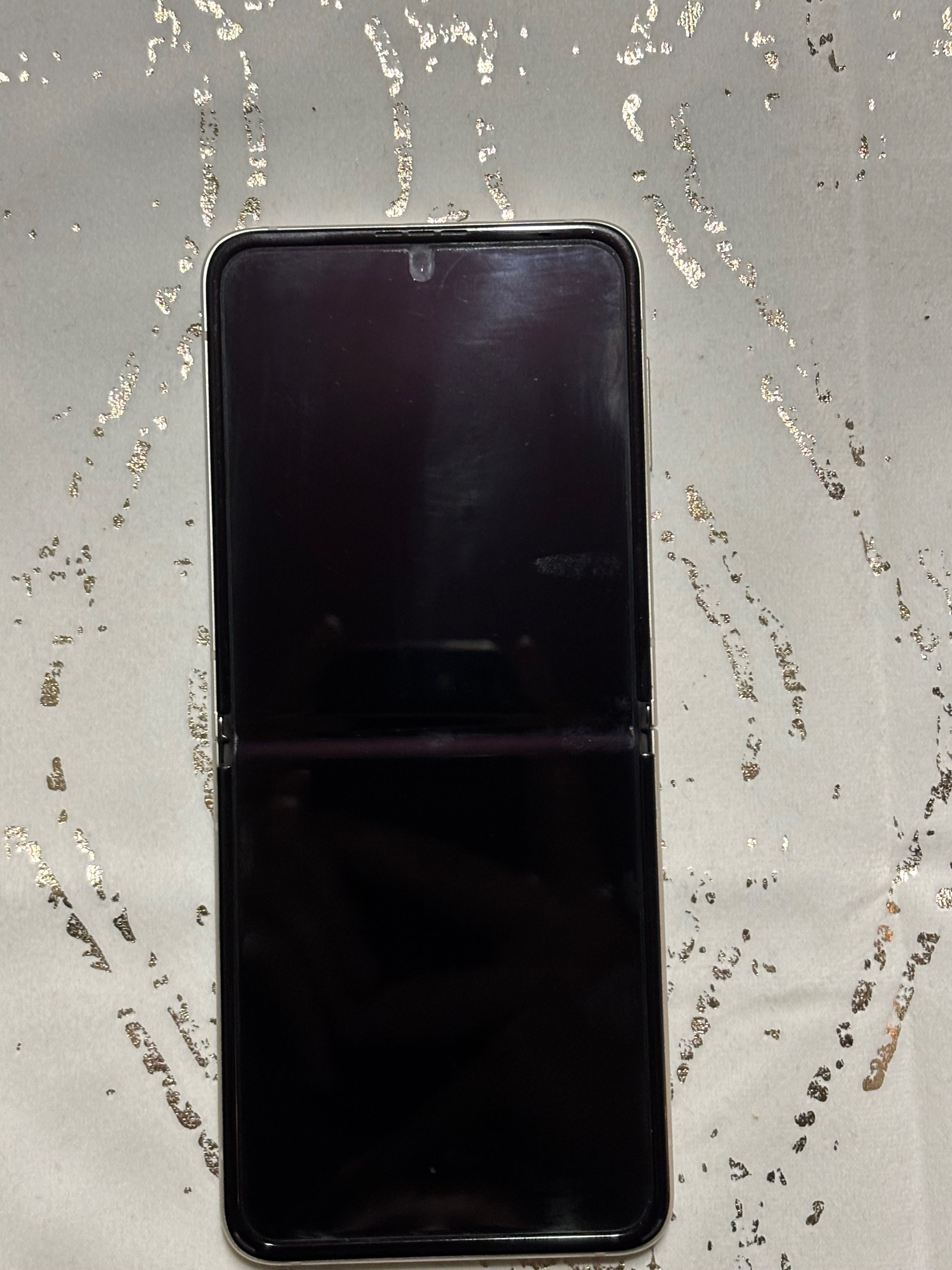 Samsung Galaxy Z Flip 3 ПЕРЕФКТЕН!!!