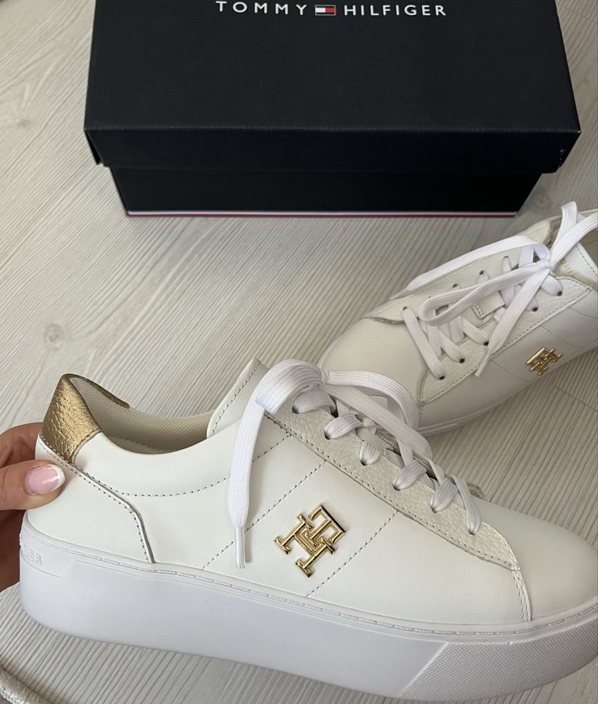 Сникърси Tommy Hilfiger