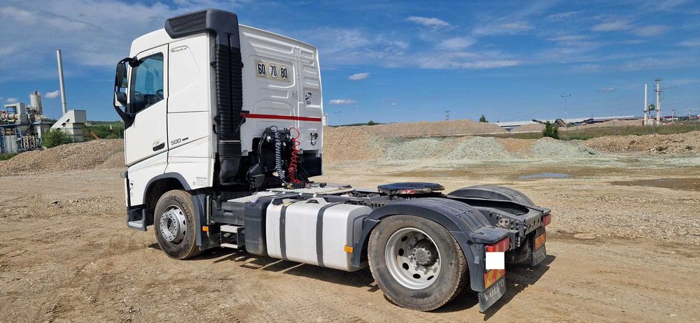 Cap tractor VOLVO FH500