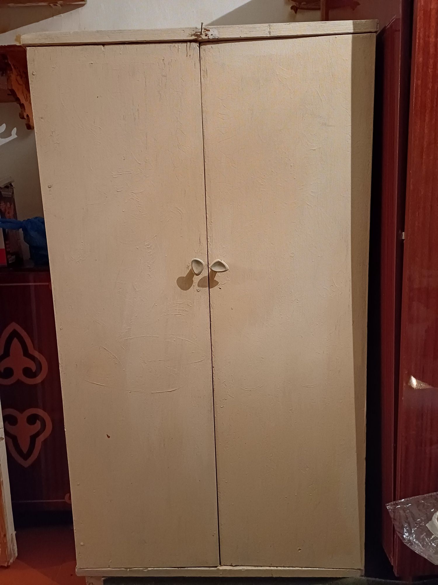 Срочно продам шкаф