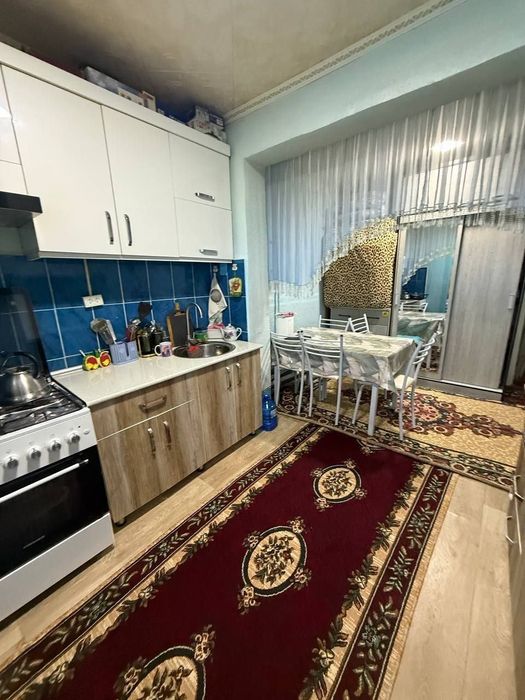 1 xonali kvartira sotiladi