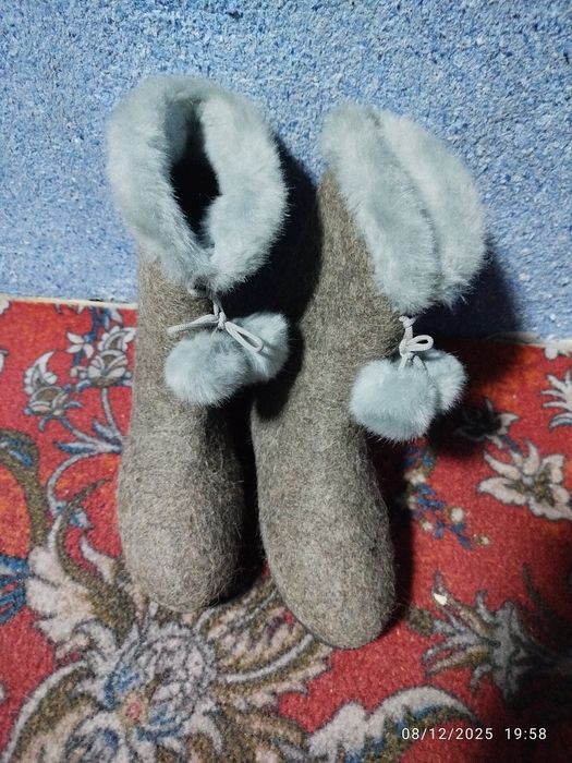 Ayollar sapogi yangi