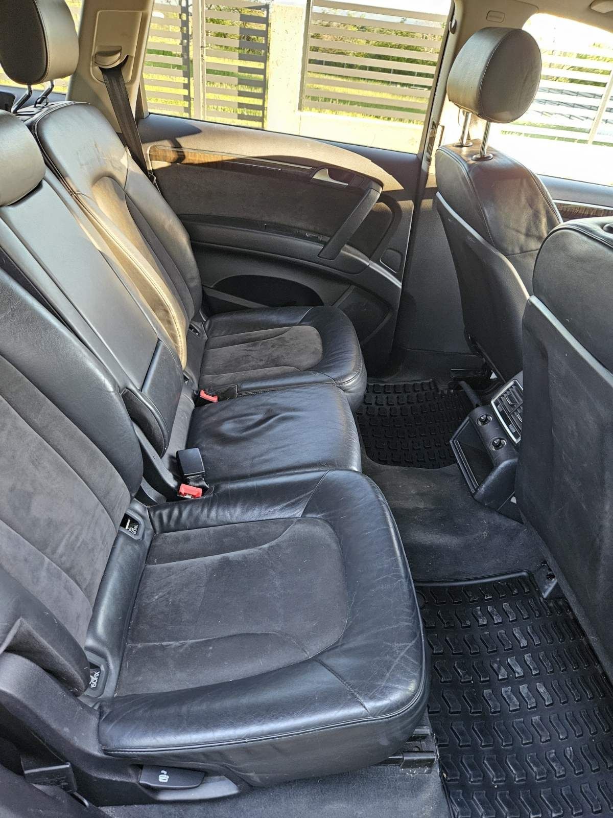 Ауди Q7 3.0 TDI 239HP S-Line