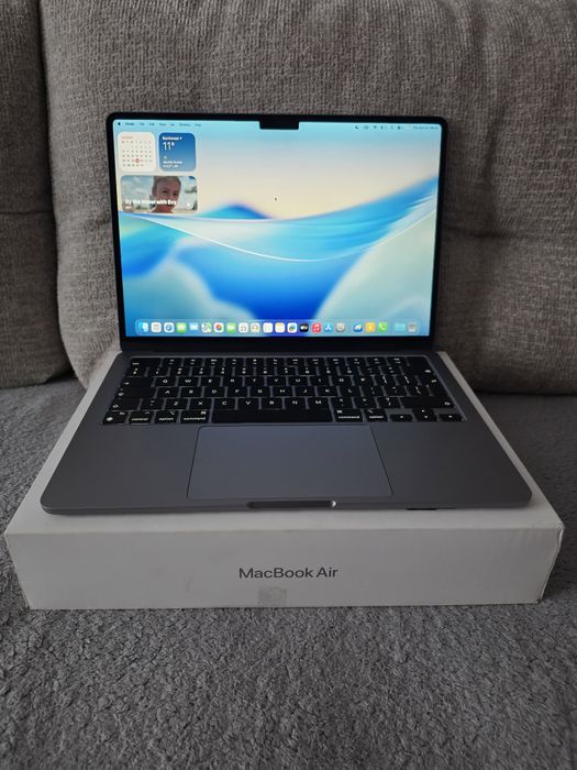 Macbook Air M3 Space Gray Istyle