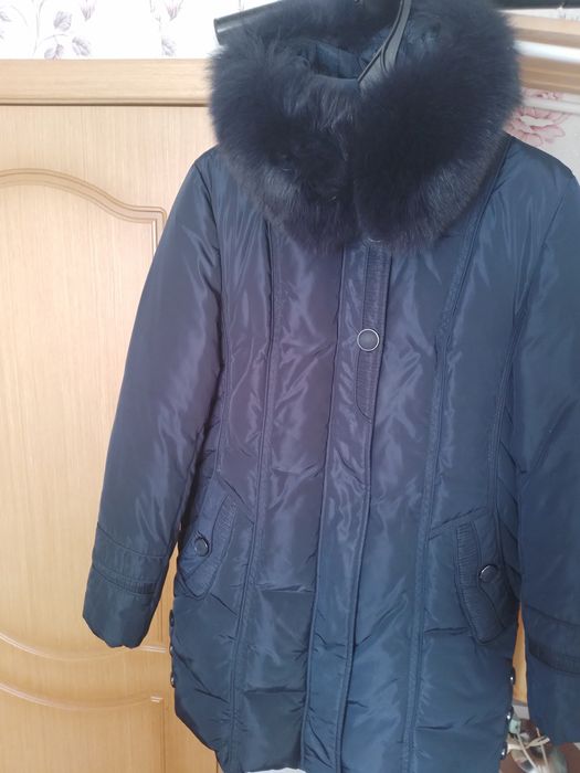 Продам женскую куртку в хорошем состоянии.