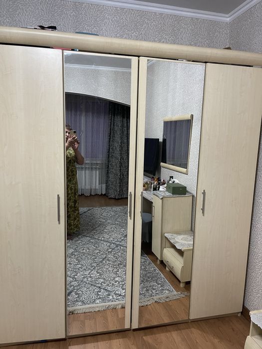 Продам шкаф комод тумбу