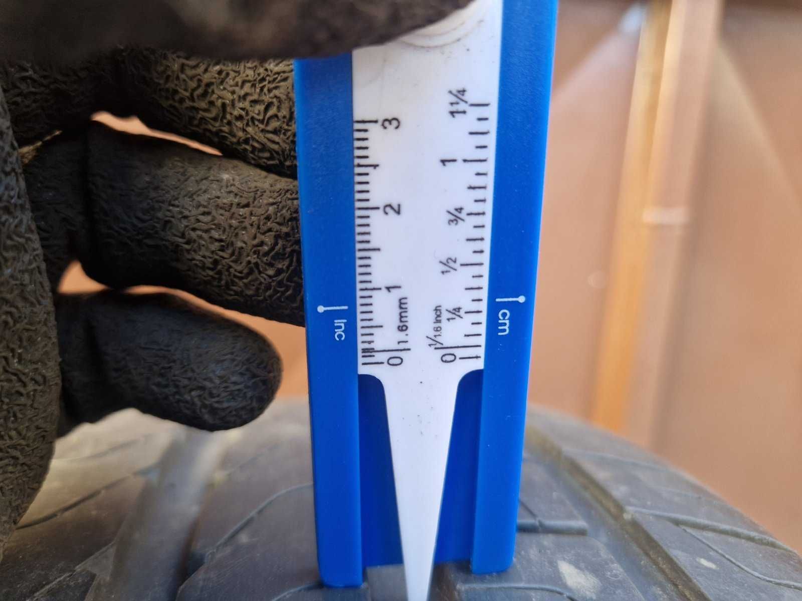 2 Pirelli R19 235/50
летни гуми
DOT3920