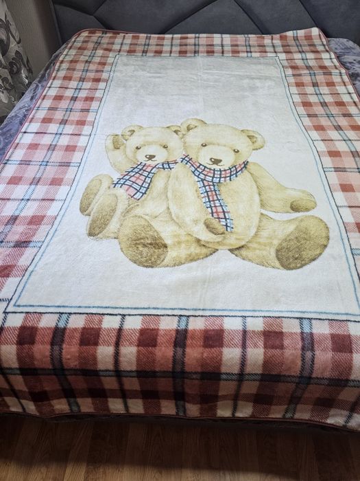 Продам одеяла в отличном состоянии