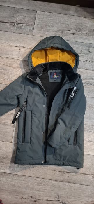 Продаётся куртка