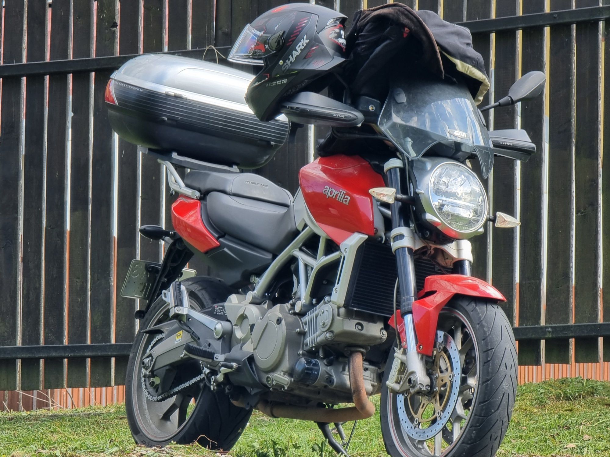 Aprilia Mana 850