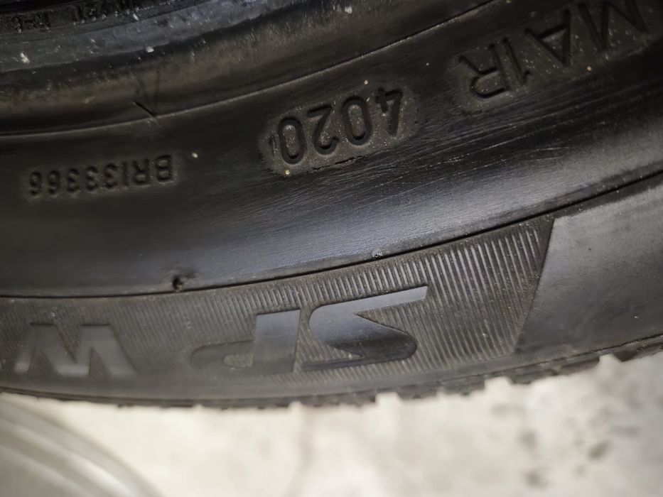 4 anvelope iarna Dunlop Runflat 205 55 16