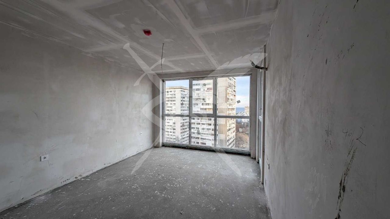 Продава се Двустаен апартамент в Бургас, Братя Миладинови - 75 кв.м за 3134 €/кв.м - Снимка #3