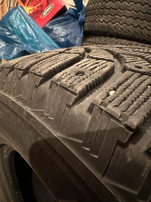 Шины зимние bridgestone 265/65/R17
