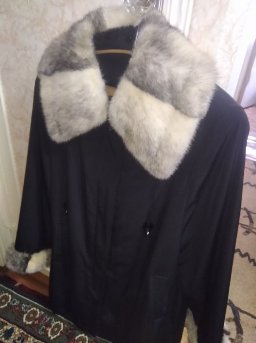 Продам женскую зимнюю куртку