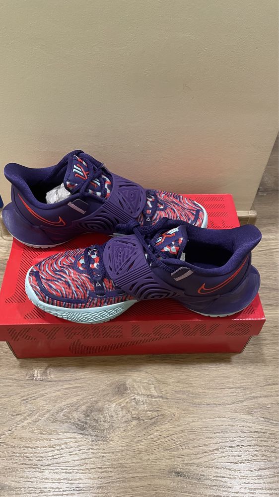 Nike Kyrie Low 3 Orchid