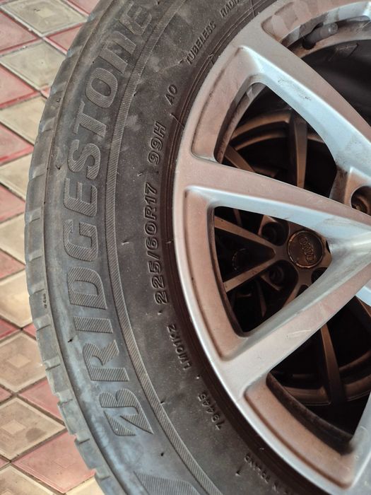 Anvelope iarna Bridgestone Blizzak impecabile 225 60 17