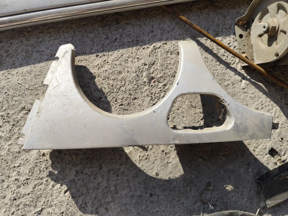 Мерседес 210 кузов запчастей много чего